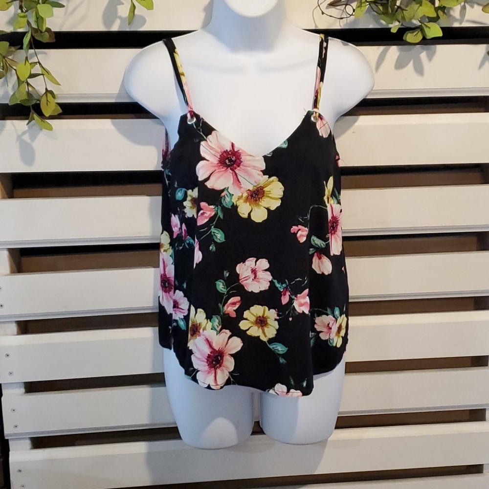 TEN SIXTY SHERMAN tank.       #1318